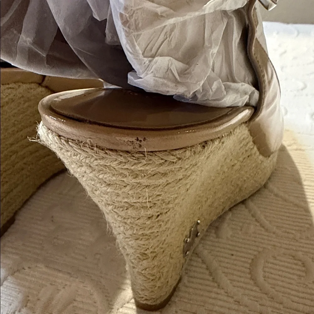 MICHAEL Michael Kors Beige Wedge Espadrille Sandals. 8.5 Sling back.